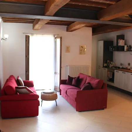 Peaceful Rural Tuscan Retreat Apartment *